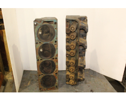 390 Ford Cylinder Head Set